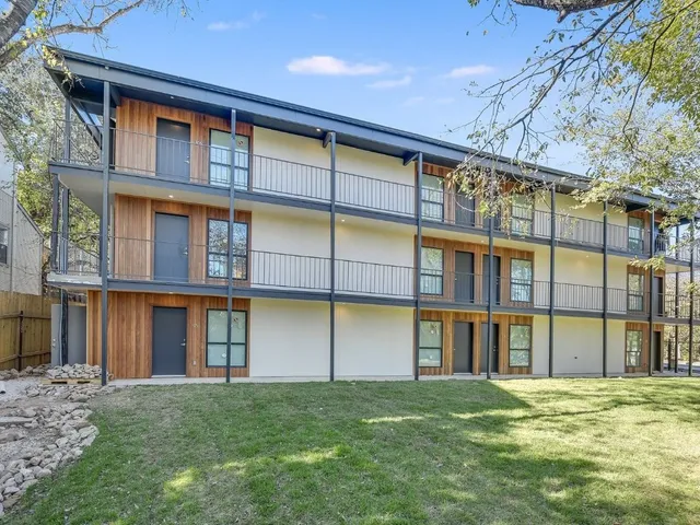 $1,450 | 615 Upson Street, Unit 106, Austin, TX 78703