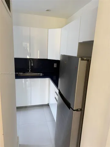 $1,900 | 333 Southwest 30th Road, Unit 4, Miami, FL 33129