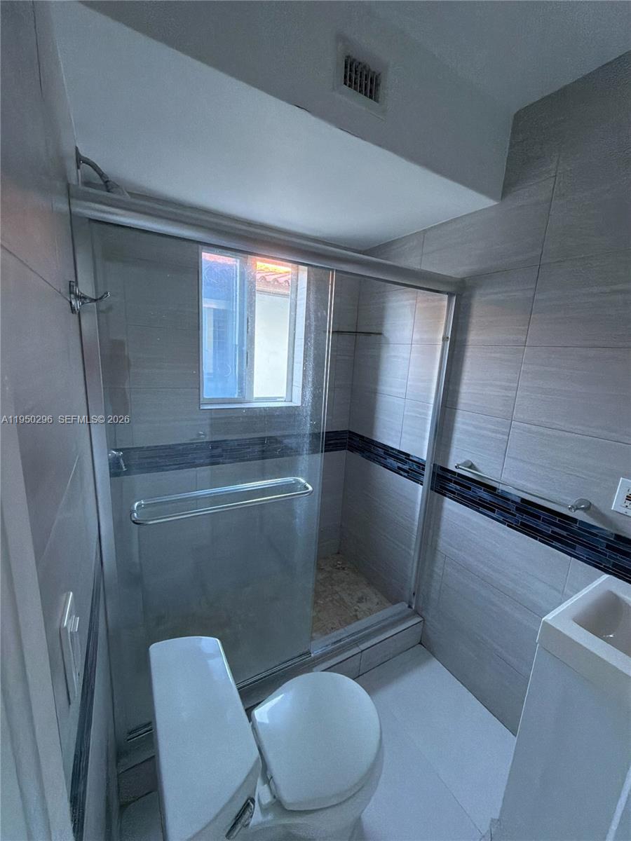 333 Southwest 30th Road, Unit 4 Miami, FL 33129 - Photo 8 of 9