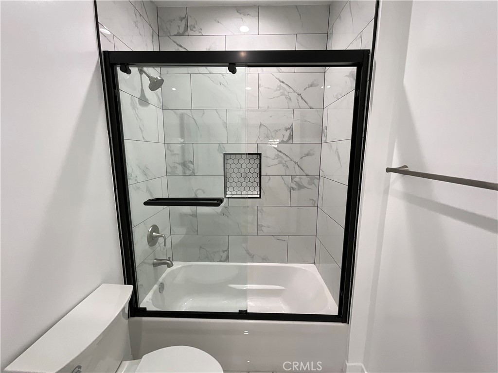 5952 1/2 Balcom Avenue Encino, CA 91316 - Photo 13 of 16