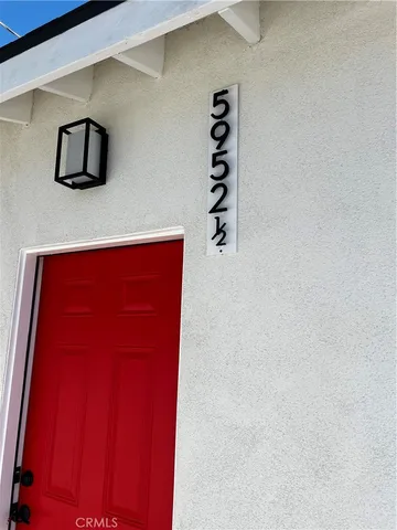 $2,795 | 5952 1/2 Balcom Avenue, Encino, CA 91316