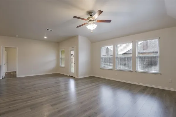 $2,500 | 127 Garden Grove Drive, Waxahachie, TX 75165