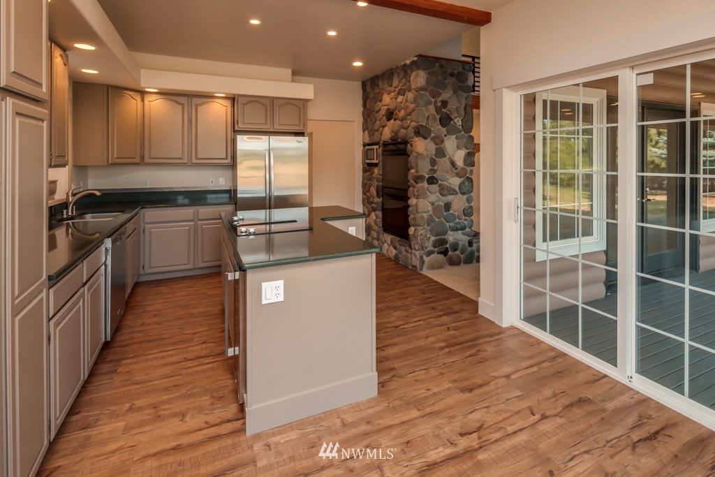 1935 Willeys Lake Road Custer, WA 98240 - Photo 8 of 25