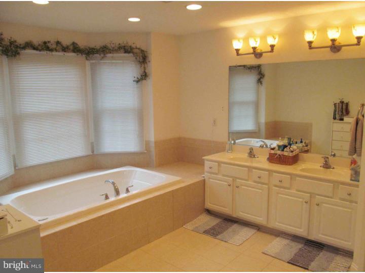 426 Stokes Road Shamong, NJ 08088 - Photo 18 of 25 Master Bathroom
