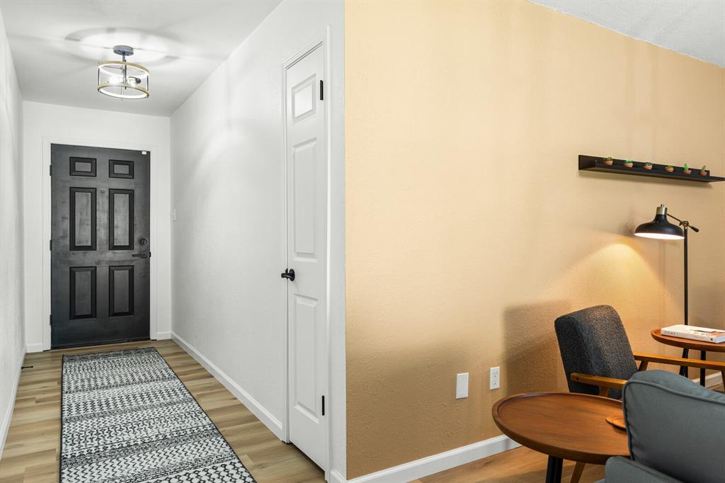 116 Marylee Drive Hewitt, TX 76643 - Photo 4 of 21 a view of a room with furniture