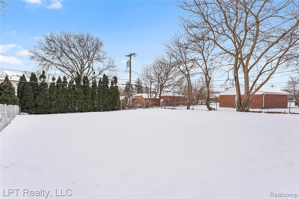 2629 West Road Trenton, MI 48183 - Photo 10 of 10