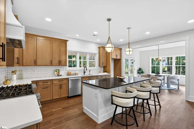 $875,000 | 115 Edgecombe Road, Spartanburg, SC 29307