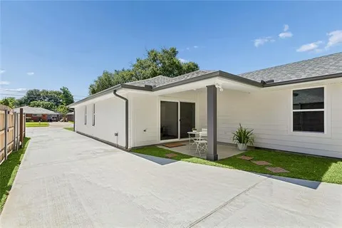$635,000 | 1029 Aurora Avenue, Metairie, LA 70005