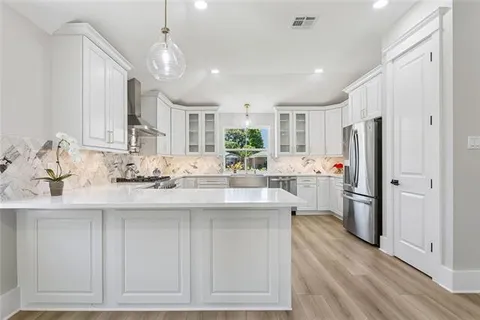 $635,000 | 1029 Aurora Avenue, Metairie, LA 70005