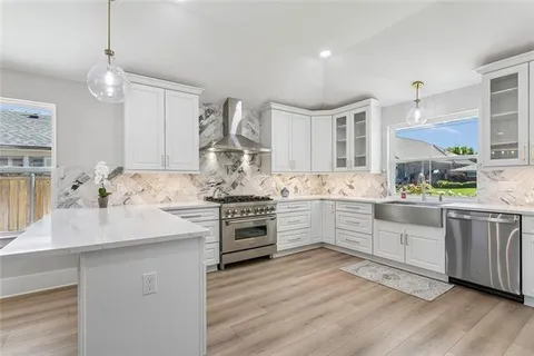 $635,000 | 1029 Aurora Avenue, Metairie, LA 70005