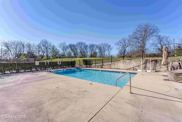 $2,000 | 523 North Bertrand Street, Unit 108, Knoxville, TN 37917