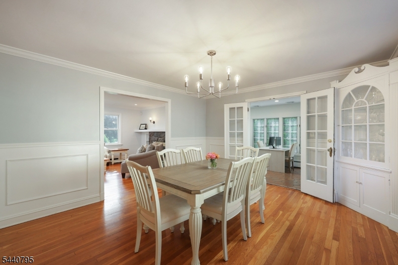 220 Wychwood Road Westfield, NJ 07090 - Photo 7 of 40