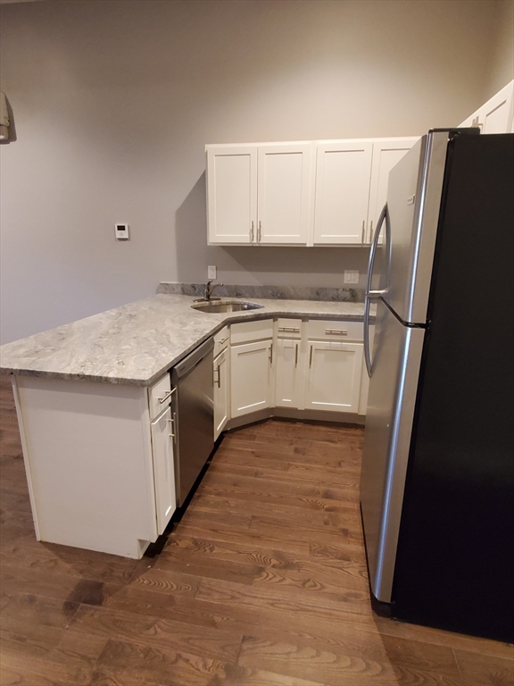 1 Main Street, Unit 208 Peabody, MA 01960 - Photo 4 of 12