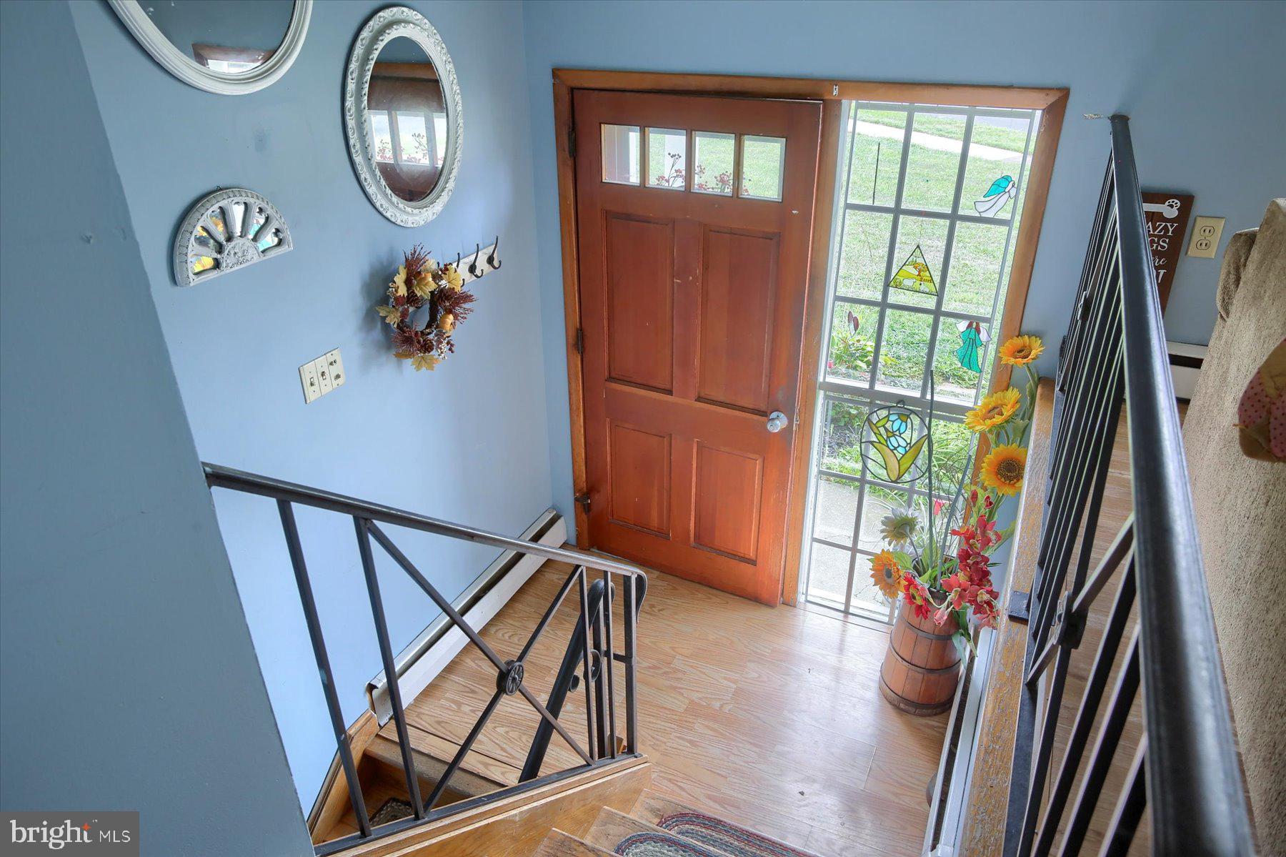 14 Burd Road Middletown, PA 17057 - Photo 3 of 31 Main entry foyer