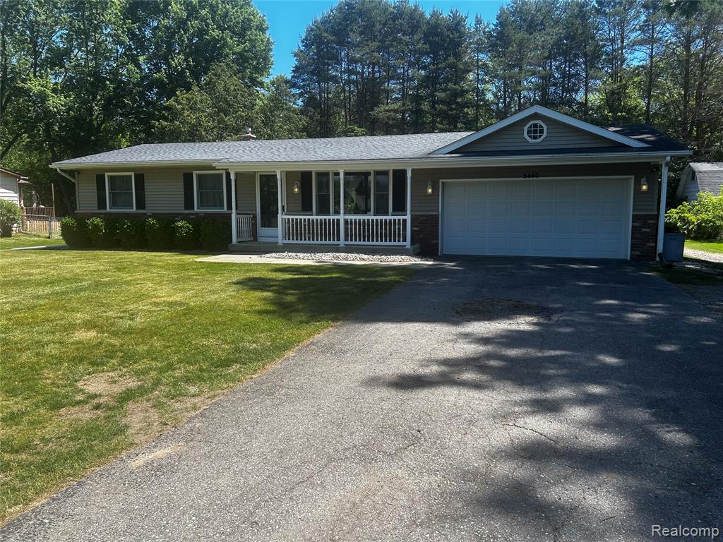 5440 Deland Road Flushing, MI 48433 - Photo 2 of 25