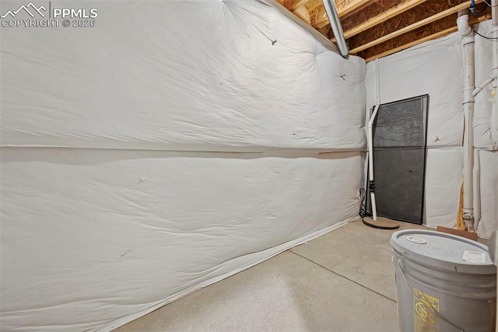 6640 Backcountry Loop Colorado Springs, CO 80927 - Photo 44 of 49 a bathroom with a shower