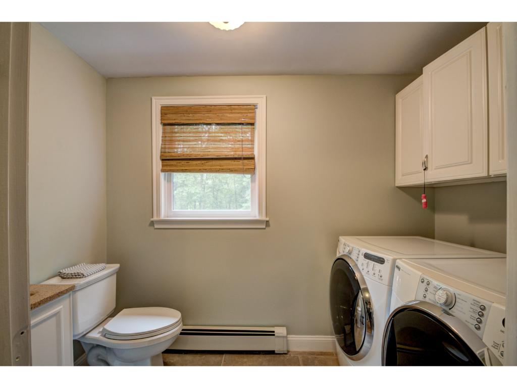 53 Goodhue Road Windham, NH 03087 - Photo 17 of 35