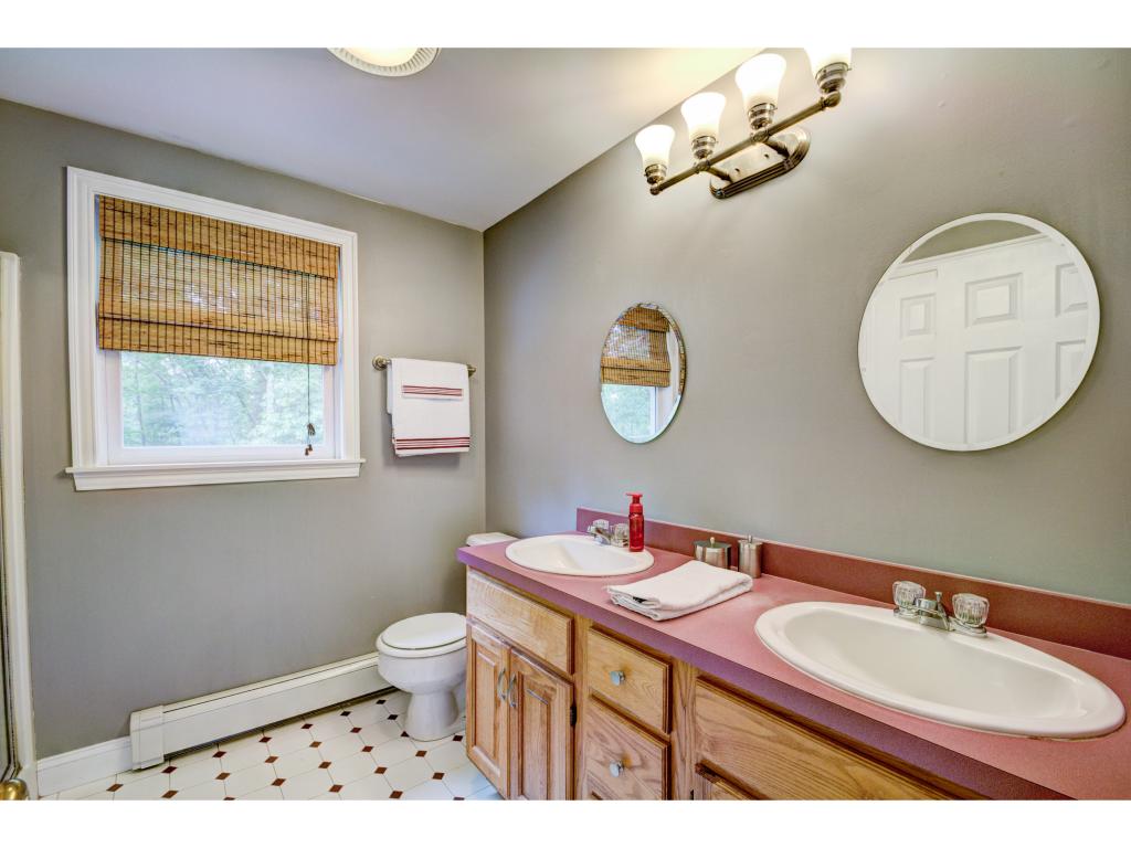 53 Goodhue Road Windham, NH 03087 - Photo 25 of 35