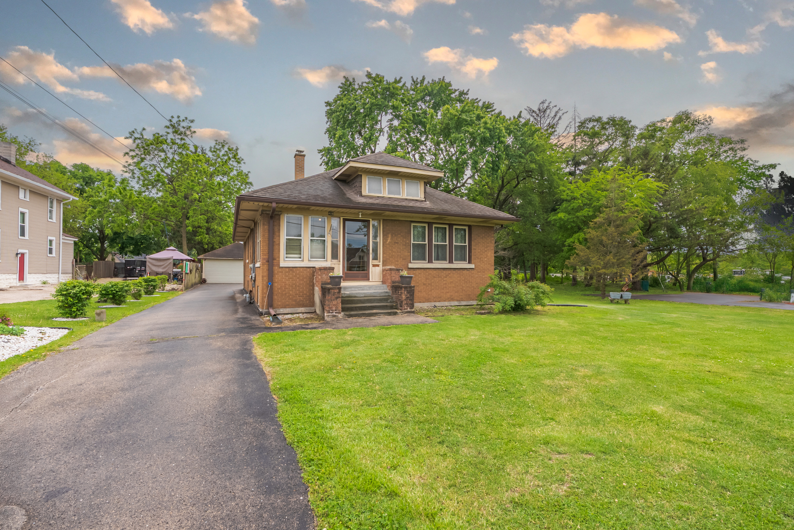 408 Manhattan Road Joliet, IL 60433 - Photo 1 of 1 Gallery Image 1
