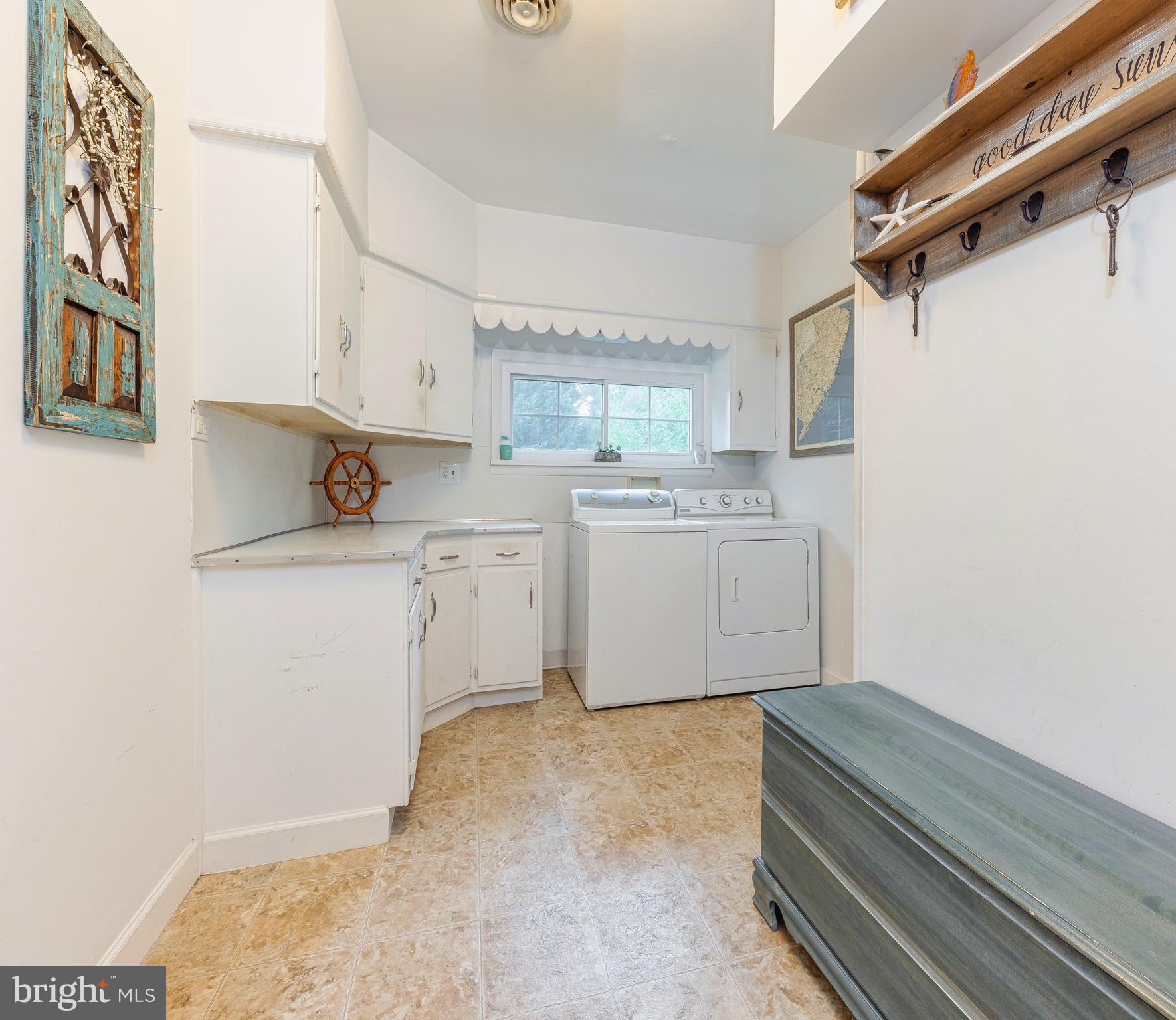 12 Eric Road Mullica Hill, NJ 08062 - Photo 18 of 26 Laundry/Mudroom