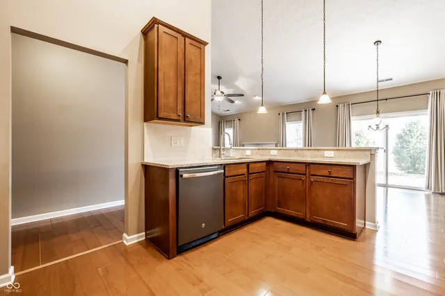 $425,000 | 9657 Timber Circle, McCordsville, IN 46055