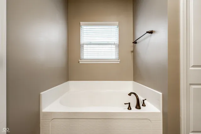 $425,000 | 9657 Timber Circle, McCordsville, IN 46055