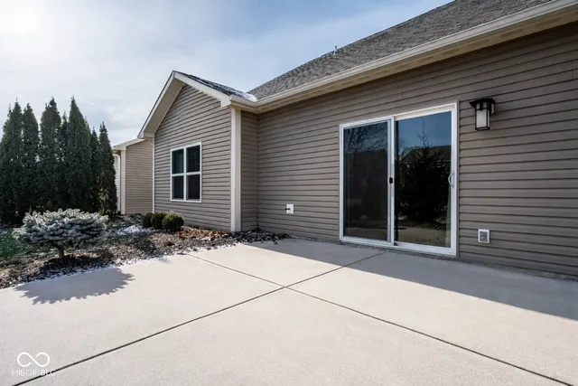 $425,000 | 9657 Timber Circle, McCordsville, IN 46055