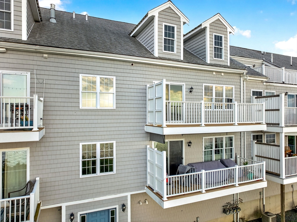 271 Draper Street, Unit 4 Fall River, MA 02724 - Photo 4 of 28