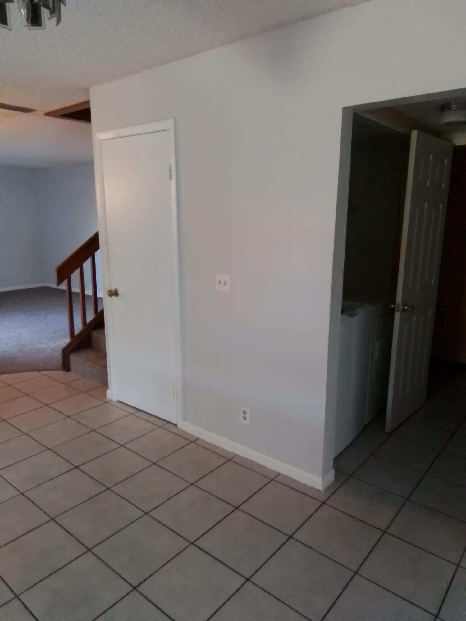 1458 North Lawnwood Circle, Unit 23C Fort Pierce, FL 34950 - Photo 11 of 42