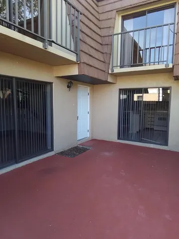 $1,500 | 1458 North Lawnwood Circle, Unit 23C, Fort Pierce, FL 34950