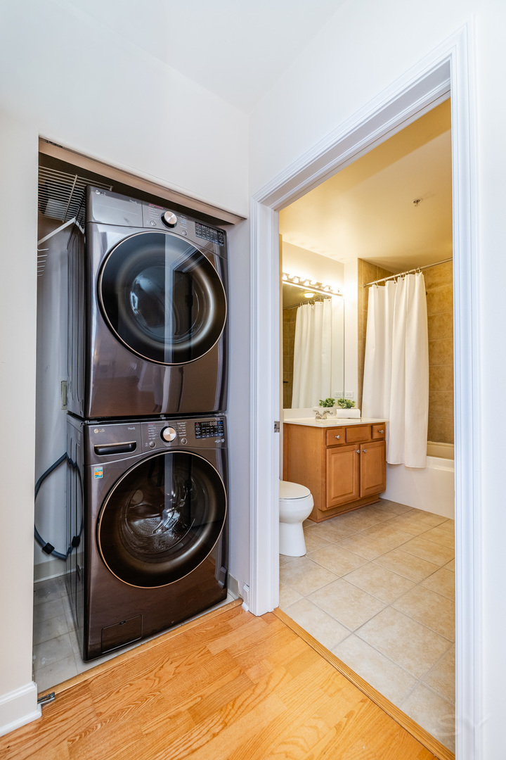 233 East 13th Street, Unit 2108 Chicago, IL 60605 - Photo 20 of 26
