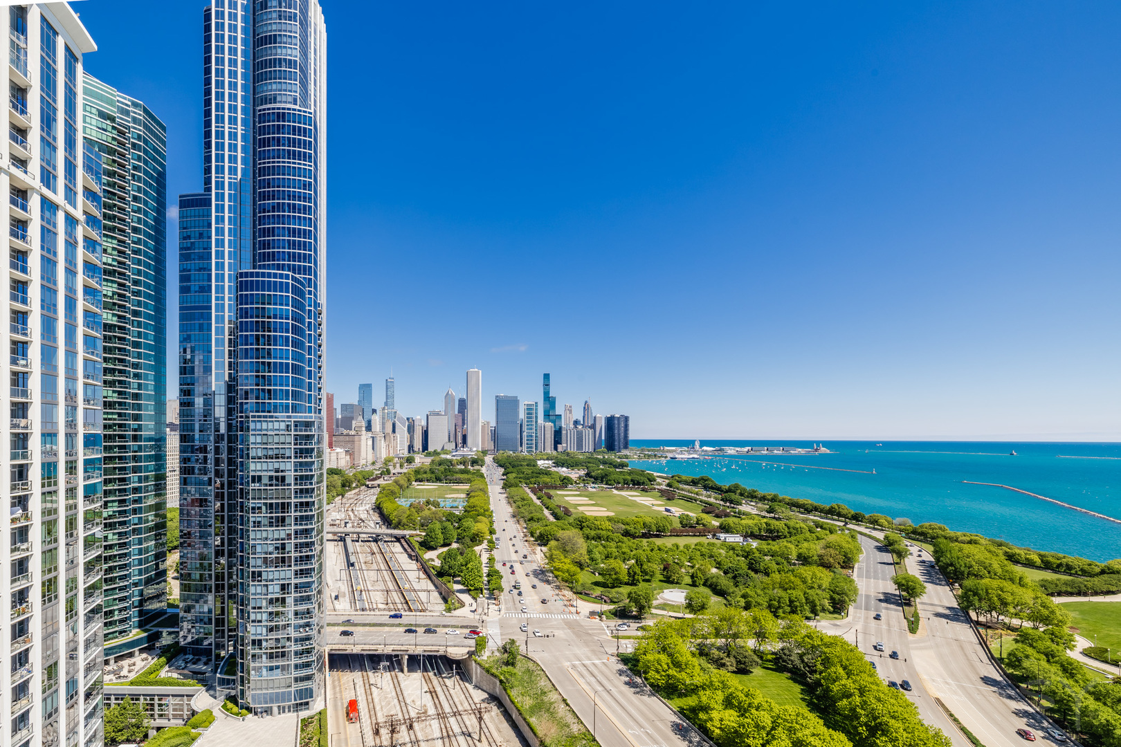233 East 13th Street, Unit 2108 Chicago, IL 60605 - Photo 23 of 26