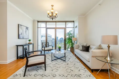 $325,000 | 233 East 13th Street, Unit 2108, Chicago, IL 60605