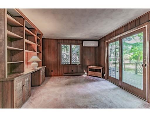 61 Donbray Road Springfield, MA 01119 - Photo 13 of 30 Gallery Image 13