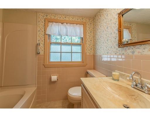 61 Donbray Road Springfield, MA 01119 - Photo 22 of 30 Gallery Image 22