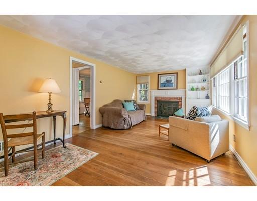 61 Donbray Road Springfield, MA 01119 - Photo 3 of 30 Gallery Image 3