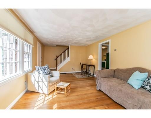 61 Donbray Road Springfield, MA 01119 - Photo 5 of 30 Gallery Image 5
