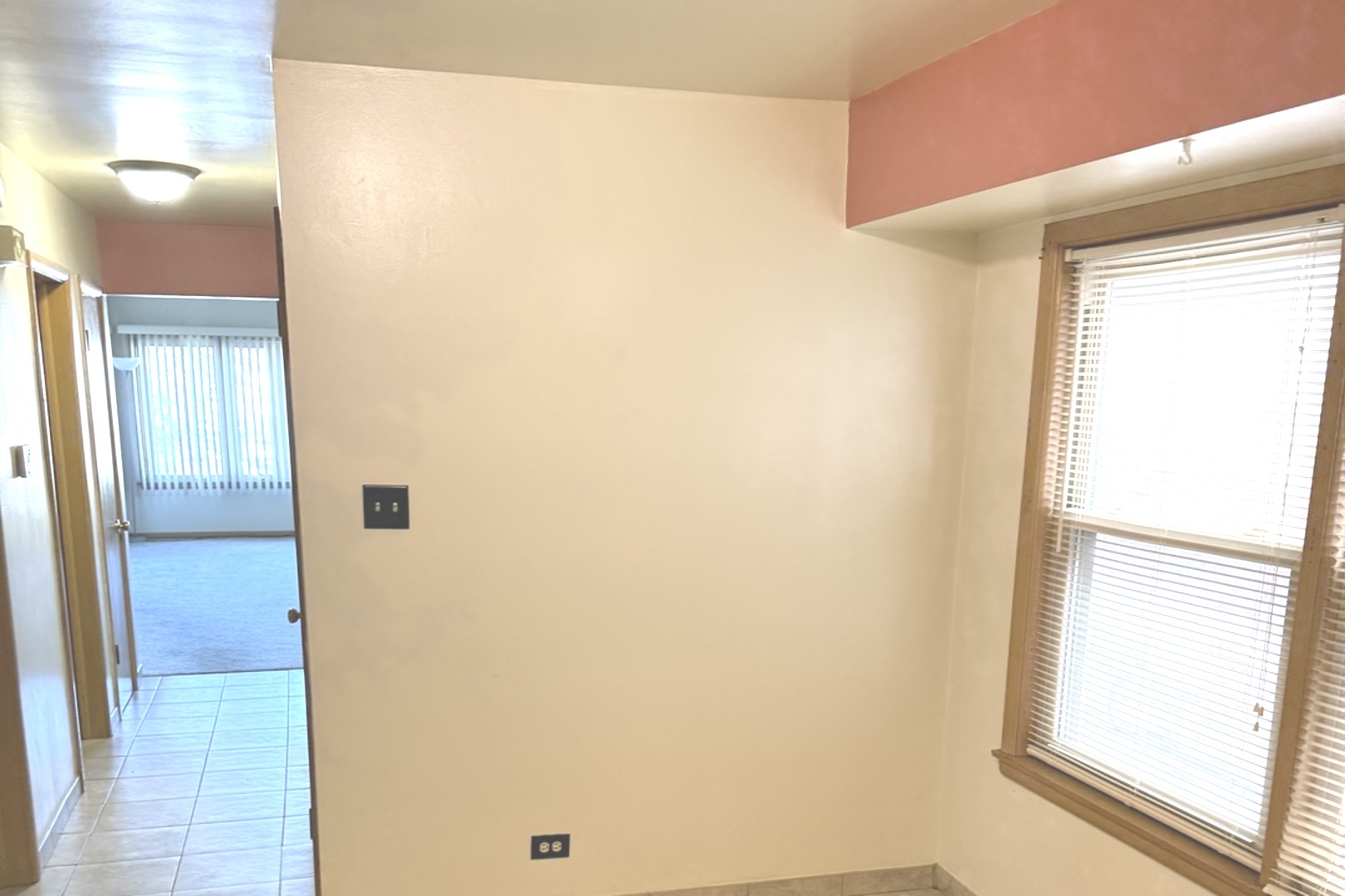 7121 West Foster Place, Unit 1 Chicago, IL 60656 - Photo 4 of 12