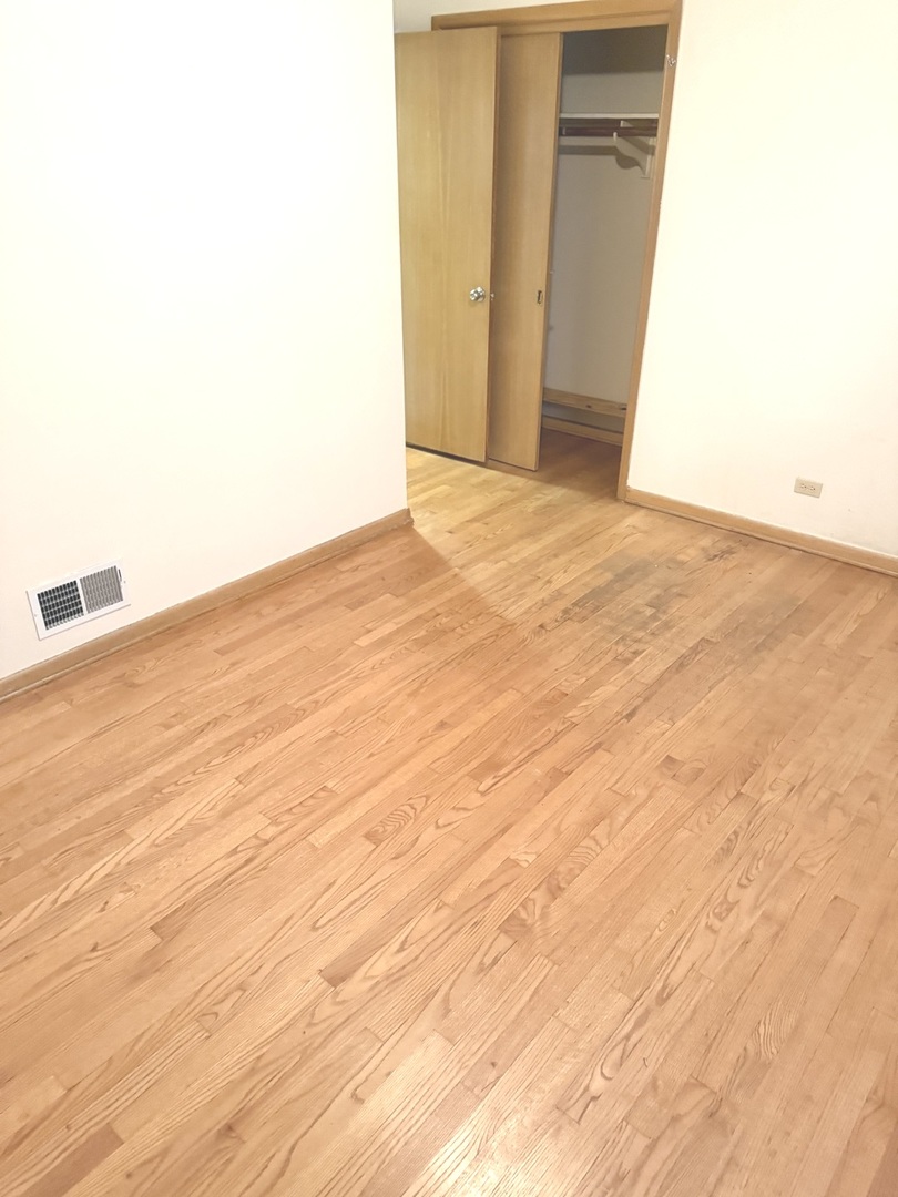 7121 West Foster Place, Unit 1 Chicago, IL 60656 - Photo 10 of 12