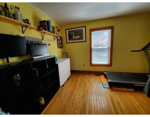 319 Oak Street Clinton, MA 01510 - Photo 13 of 23 Gallery Image 13