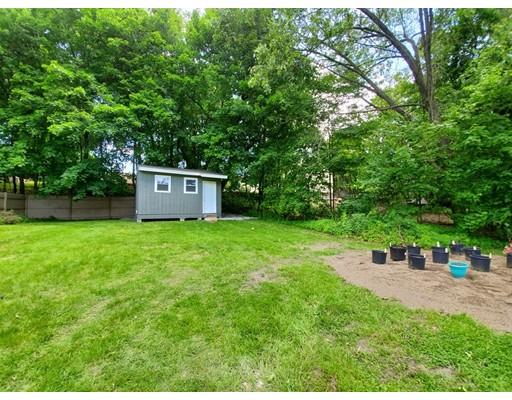 319 Oak Street Clinton, MA 01510 - Photo 5 of 23 Gallery Image 5