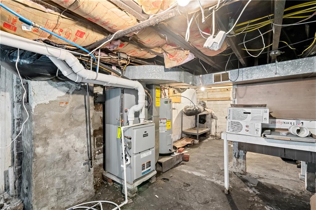 109 North Main Street Houston, PA 15342 - Photo 21 of 25 a view of a storage room