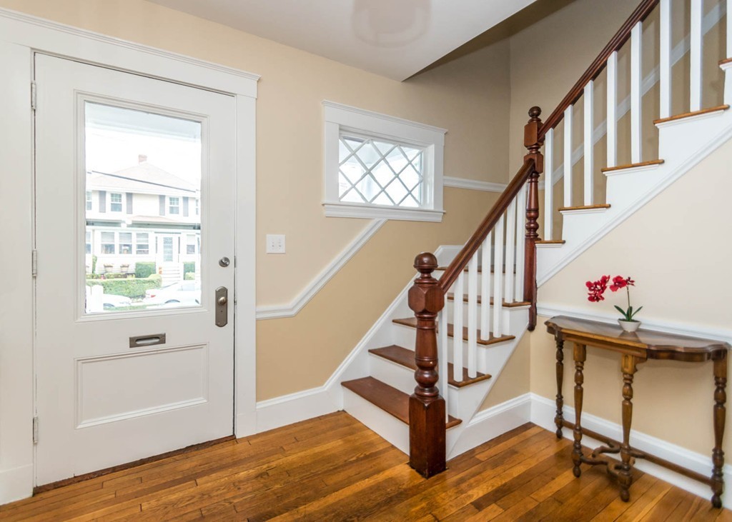 26 Hamblin Road Waltham, MA 02453 - Photo 5 of 30