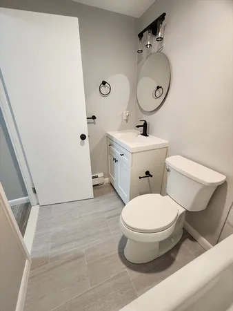 $2,250 | 974-976 Main Street, Unit 10, Melrose, MA 02176