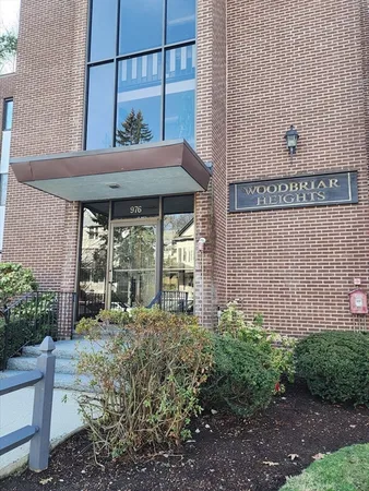 $2,250 | 974-976 Main Street, Unit 10, Melrose, MA 02176