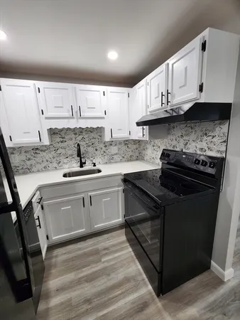 $2,250 | 974-976 Main Street, Unit 10, Melrose, MA 02176