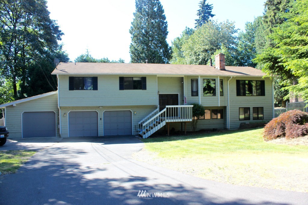 1018-219 219th Place Southeast Bothell, WA 98021 - Photo 1 of 25