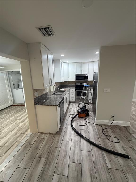 3220 Northeast 5th Drive Boca Raton, FL 33431 - Photo 3 of 11