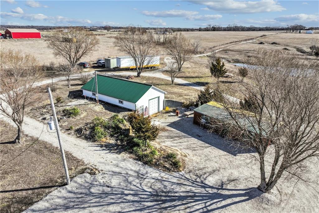 1955 Oregon Road Princeton, KS 66078 - Photo 5 of 60