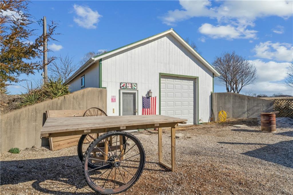 1955 Oregon Road Princeton, KS 66078 - Photo 8 of 60